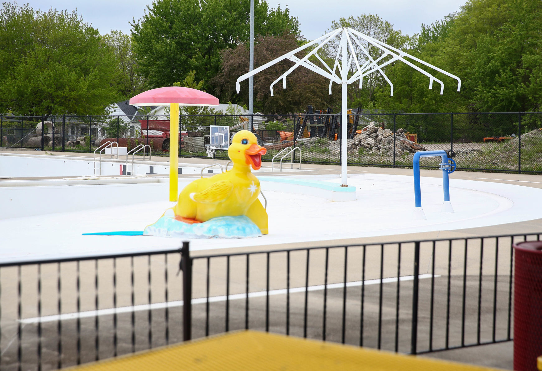 Clear Lake Aquatic Center 1
